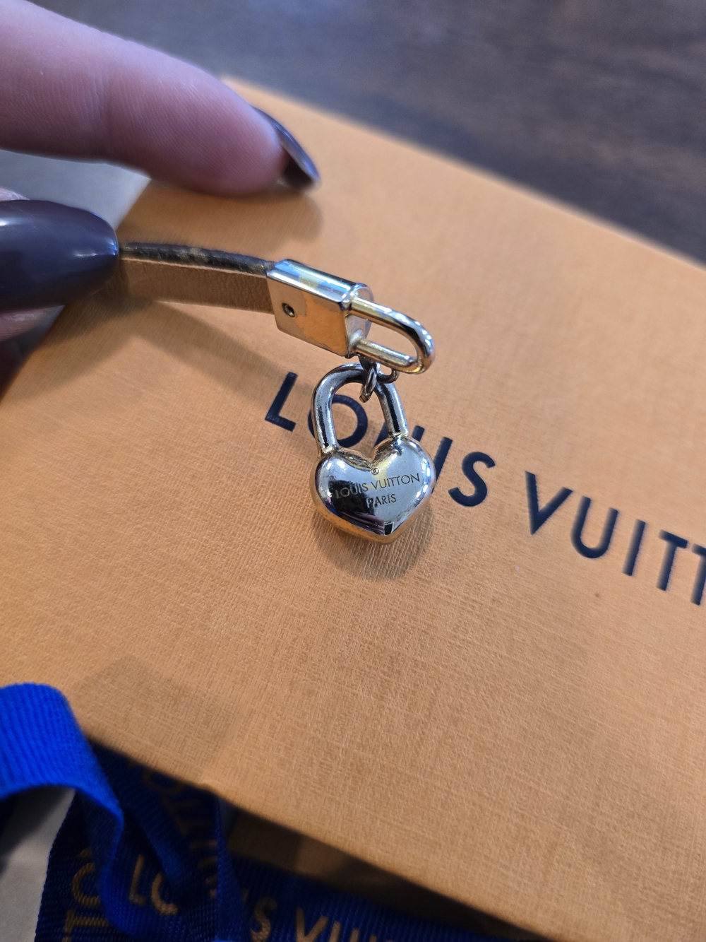 Louis Vuitton Brown Monogram Leather Bracelet with Charm - Picture 6 of 9